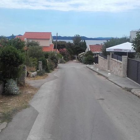 Apartmani Rosanda 2 Petrcane Buitenkant foto