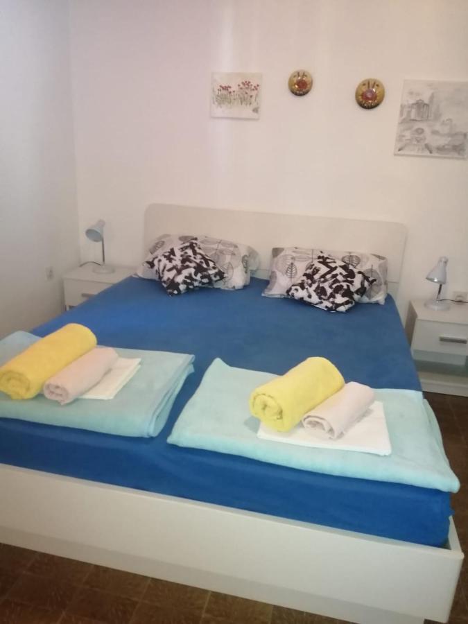 Apartmani Rosanda 2 Petrcane Buitenkant foto
